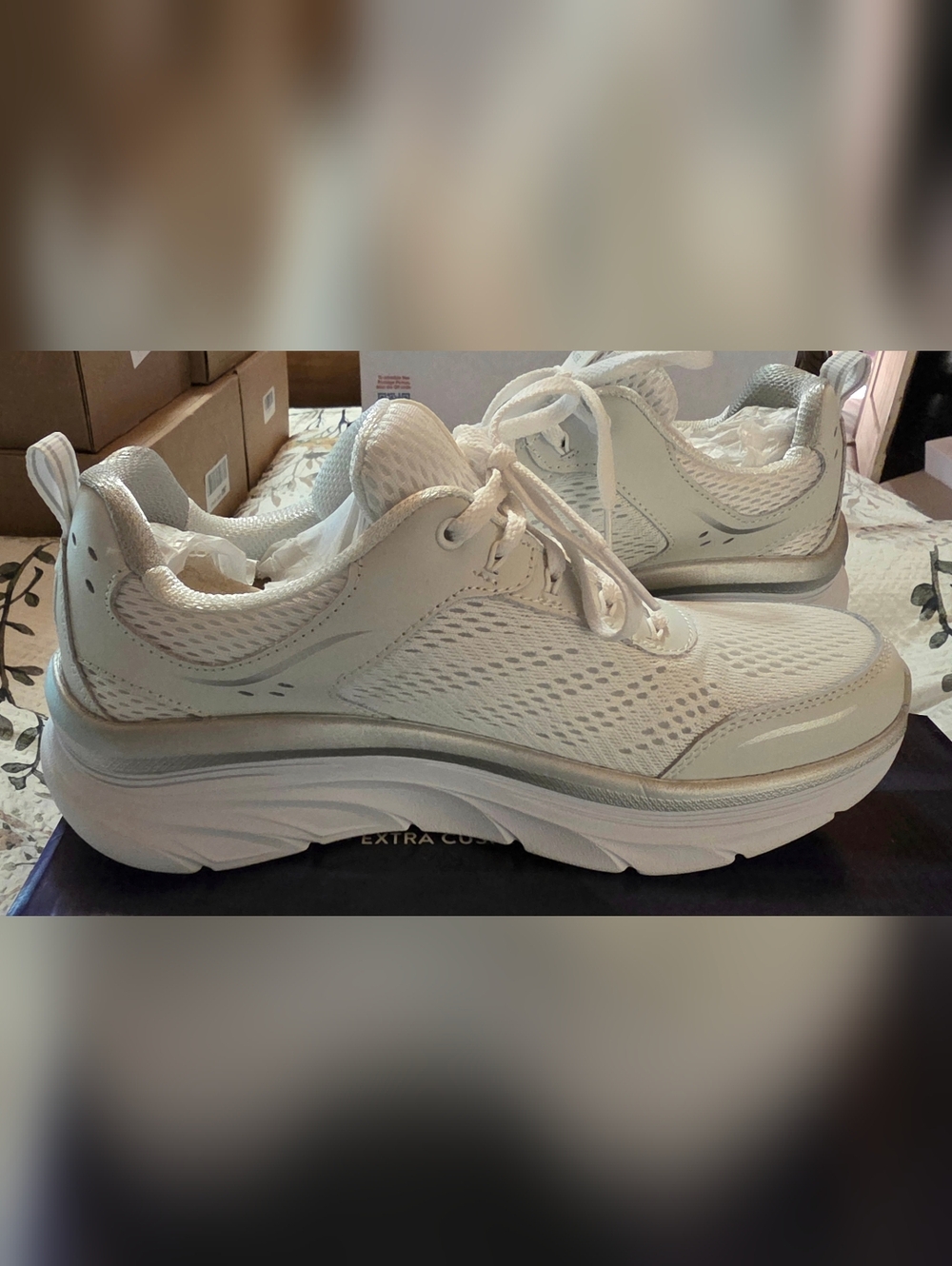 Skechers D'Lux Walker Women's White Athletic Sneakers - Picture 9 of 9